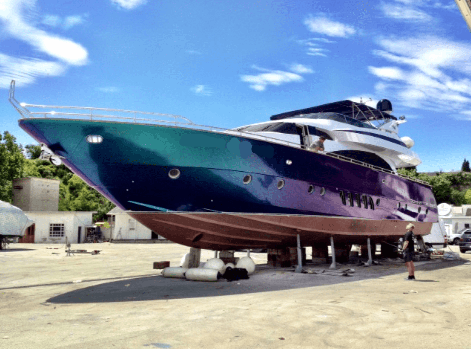 dominator 86s yacht price