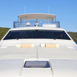 Ferretti681_fordeck_sunpads