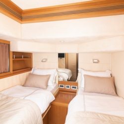 Ferretti780_Twin_cabin_2