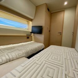 Prestige 550 Floria_Convertible guest cabin