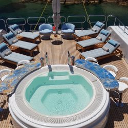 SUN DECK REFIT 2020